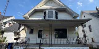 Cozy 3 Bedroom Home for Rent Gallery 1