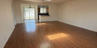 Spacious 2-Bed, 2-Bath Home in the Heart of Burbank! Gallery 7