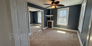 86 School St Gallery 24