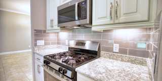 Annual Unfurnished Single-Family Home located in Bellacina at Casey Key with Resort-like Amenities! Gallery 16