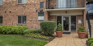 THE MANOR/THE MANOR EAST APARTMENTS Gallery 26