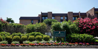 Delaire Landing Gallery 57