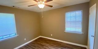 11824 East Gateway Drive Southeast Gallery 11