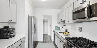 RiverHouse Gallery 8