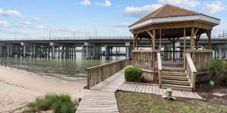 Beachfront 2BR/2BA Condo with Water Views in Norfolk – Water Included Gallery 23