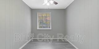 2291 Madison Avenue Gallery 7