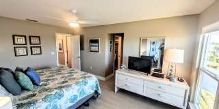 Seasonal/short term 2/2 vacation condo close to Anna Maria Gallery 19