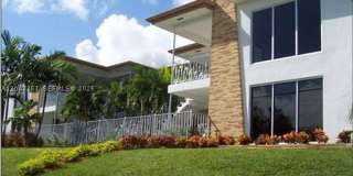 7422 NE 6TH COURT Gallery 1