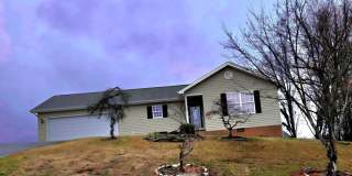 One story ranch 2b 2b 2 car garage level fenced back yard Gallery 1