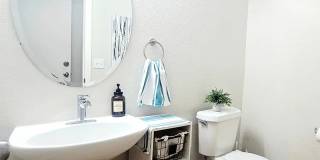 3BR/2.5BA Englewood House, Cherry Creek Schools & Park Access Gallery 17