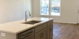 Single-Family House for Rent Gallery 8