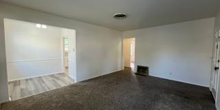 Panorama City 2+1 house w/garage + backyard! (8062 Lennox) Gallery 6