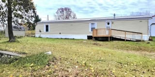 10273 13 Mile Road Gallery 1