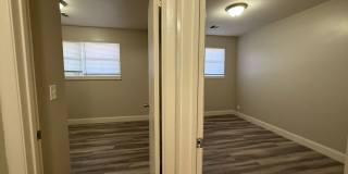 Saint Clair  -  2459 S Gallery 19