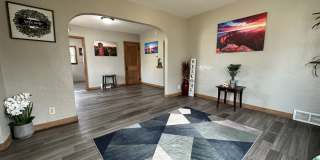 3 bed, 1 bath Home for Rent in Waterloo 3 bed, 1 bath Home for Rent in Waterloo Gallery 1