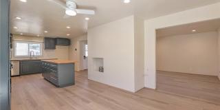 2528 Bowdoin Place Gallery 1