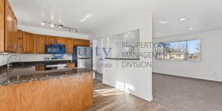 8537 South Ray Circle Gallery 1