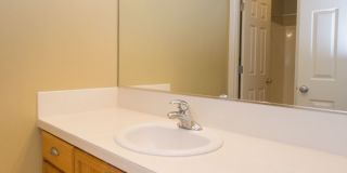 Spacious 3 Bedroom, 2.5 Bath Townhome Available in Hillsboro - 2 Car Garage! Spacious 3 Bedroom, 2.5 Bath Townhome Available in Hillsboro - 2 Car Garage! Gallery 13