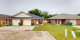 UPDATED DUPLEX IN NOLANVILLE ONLY $1,350!!! Gallery 1