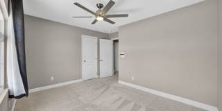 Beautifully upgraded 5-bedroom home with a pool! Gallery 40
