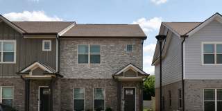 Great 2BR/2.5BA Murfreesboro townhome with washer/dryer included! Triple Blackman Schools! Great 2BR/2.5BA Murfreesboro townhome with washer/dryer included! Triple Blackman Schools! Gallery 1