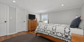 5 Carlton Avenue Gallery 13