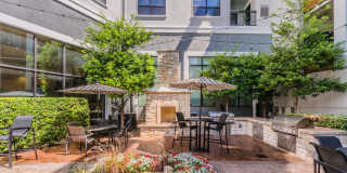 Elan at Bluffview Gallery 32