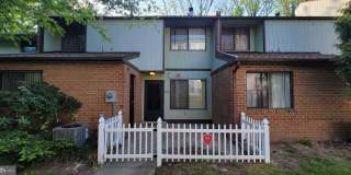 2209 GREENWOOD DRIVE Gallery 1