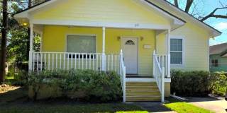 SCAD-Friendly 3BR Home – Walk to Bus Stop | Roommates Welcome! Gallery 1