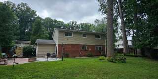 8913 CROMWELL Drive Gallery 25