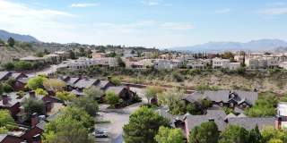 31 STRATFORD HALL Circle Gallery 62