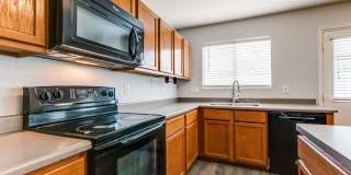 3 BEDROOM 2.5 BATH House for Lease Gallery 1