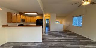 726-728 East Spokane Avenue Gallery 35