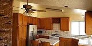 Beautiful 3/2 in Oak Knolls Gallery 21