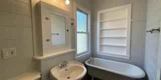 Charming Home on Cul-de-Sac w/Jacuzzi, Fireplace, Garage || Minutes from Downtown Napa! Gallery 16