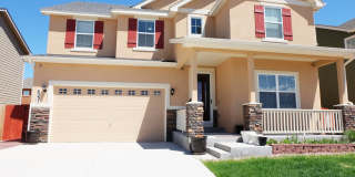 Immaculate 6 Bed, 3.5 Bath Home with Finished Basement & Central A/C Gallery 1