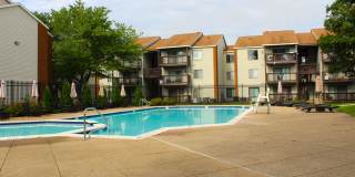 Adorable Condo Gallery 6