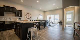 Quiet, clean and peaceful! Welcome home! Gallery 1