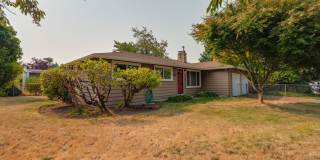 3 Bed / 1.5 Bath Auburn Rambler - Large Yard! 3 Bed / 1.5 Bath Auburn Rambler - Large Yard! Gallery 5