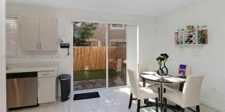 2432 SE 10th Ct Gallery 7