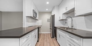 Los Robles Apartments Gallery 1