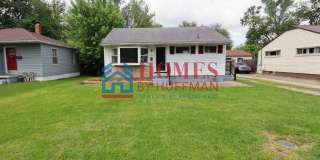 Two Bedroom House | Detached Garage Gallery 1