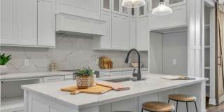 2130 W 42nd Street Gallery 10