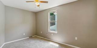 Updated 3 Bedroom on Quiet Street Minutes from Downtown Gallery 10