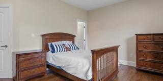 12107 GLEN MILL Road Gallery 21