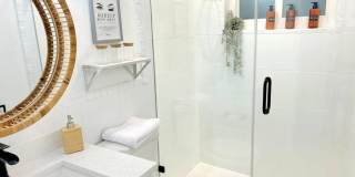 Stylish Heated Pool House  Near the Beach Gallery 3