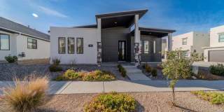 Beautiful 3 bed 2 bath + Den Home in Desert Color! Corner Lot!! Gallery 1