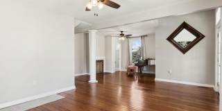 1906 Vine Street Gallery 6