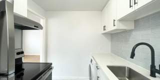 Hamrick & Halmark Gallery 25
