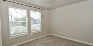 Immaculate Single-Level Home Gallery 20
